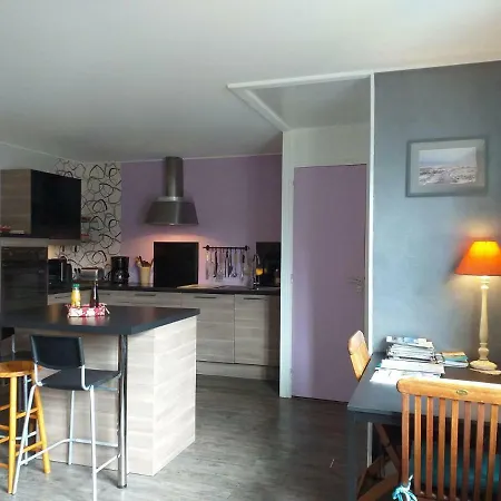 Modern In Normandy In The Town Center 公寓